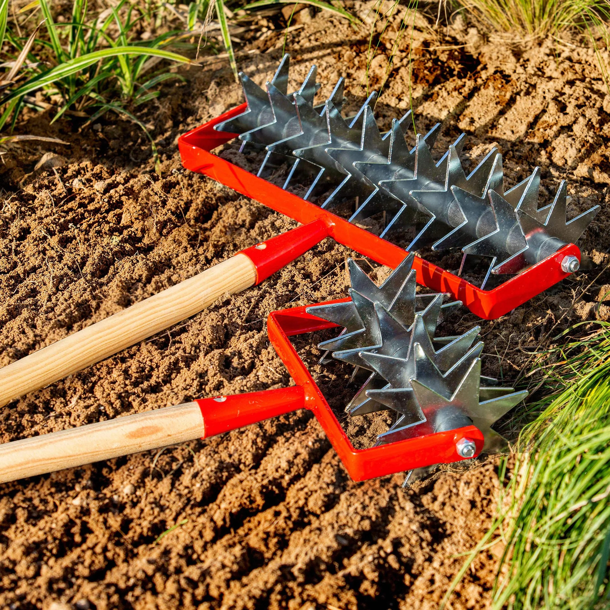 KADAX Fresa de Jardín de Metal, Colector para Aflojar el Suelo, Cultivador para Jardín, Césped, Malas Hierbas, Azada, Recogedor, Cultivador de Ruedas, Ventilador (Con 6 Estrellas)