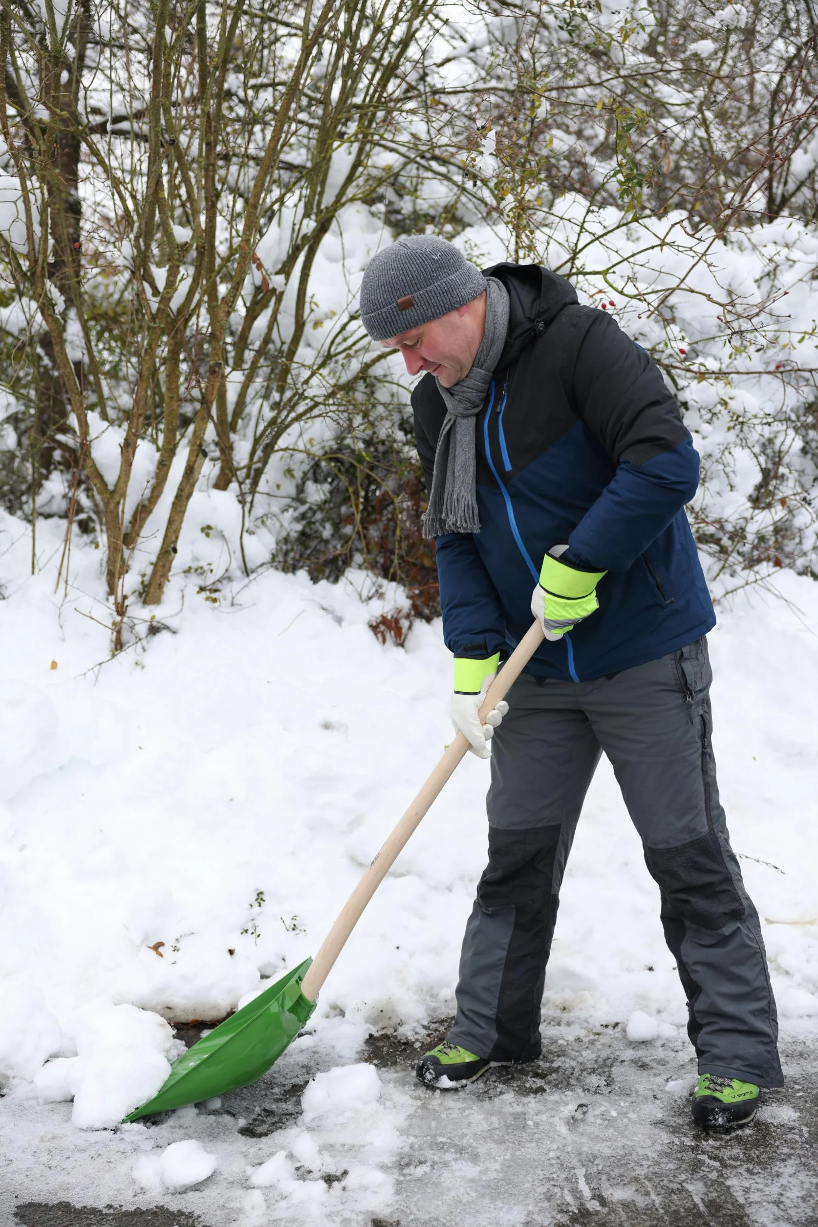 KERBL Pala de Nieve y Grano sin Mango