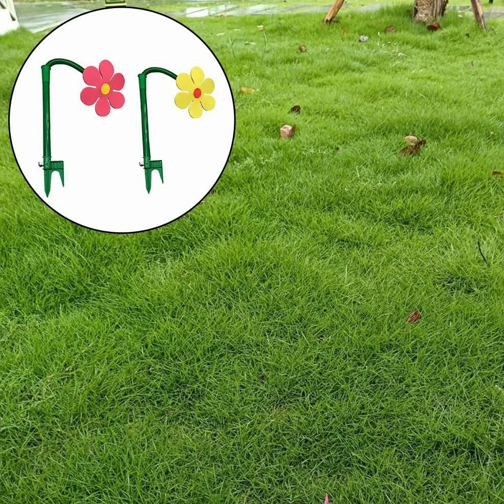 Herramientas de riego de jardín de 360 grados, aspersor de girasol giratorio automático, para césped, parterres, huertos, equipos de riego de polietileno con estaca de espuma (rosa roja)