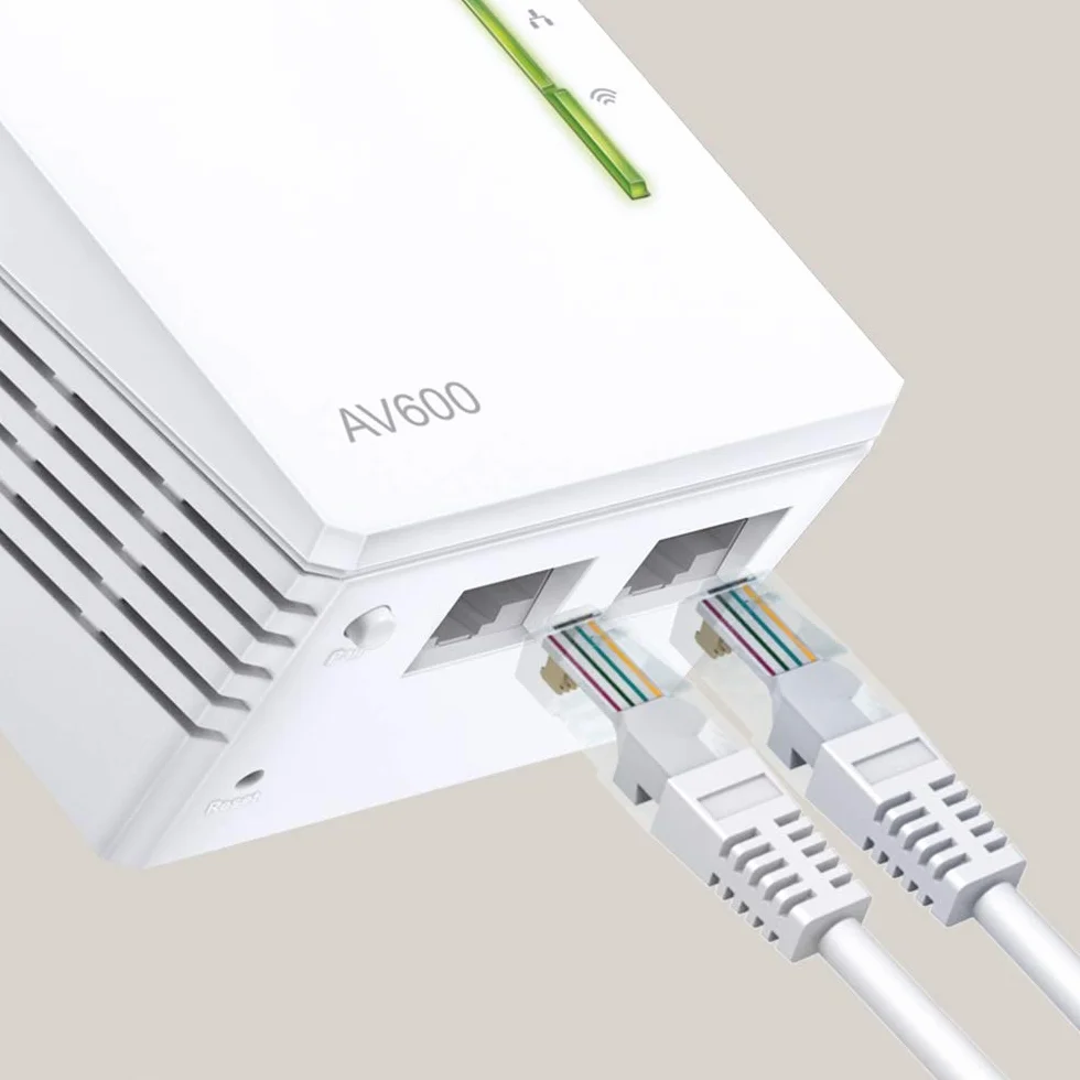 TP-Link TL-WPA4220T Kit Extensor Universal de Cobertura Wi-Fi AV600 AC300 5 Puertos