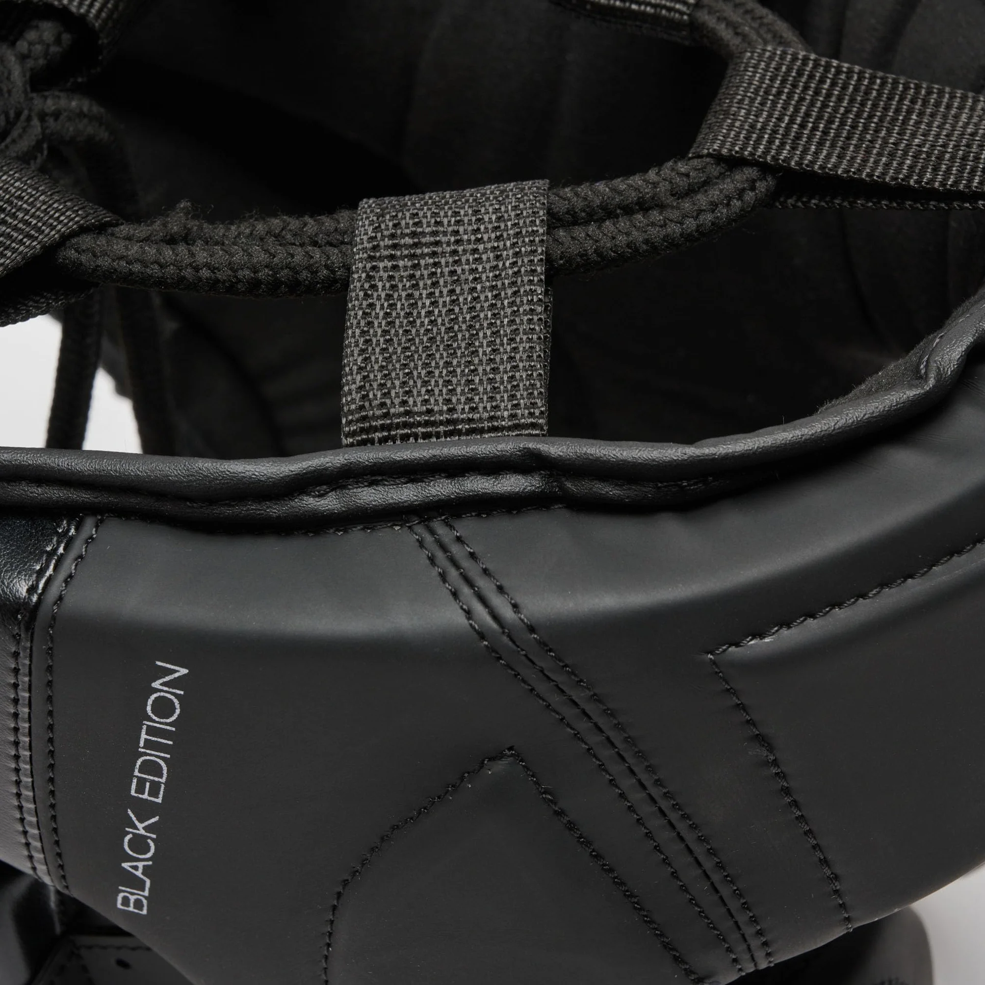 Leone 1947 CS435 Casco Black Edition Negro M