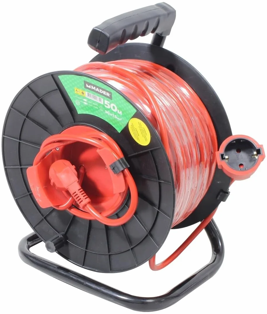 Enrollador extensible de cable de 50m para exterior, 3x1,5mm, resistente, ideal para uso en jardines, terrazas y actividades al aire libre.