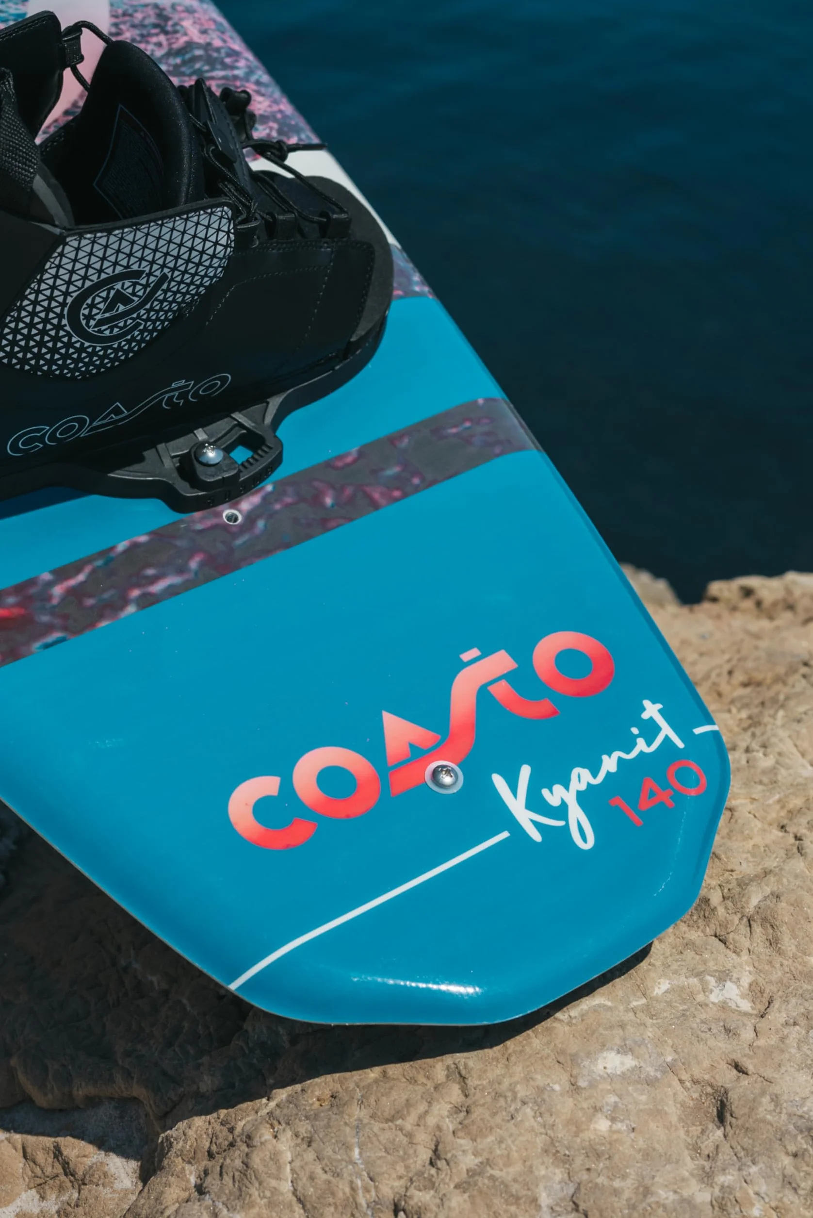 Coasto KYANIT Wakeboard 140 Multicolor