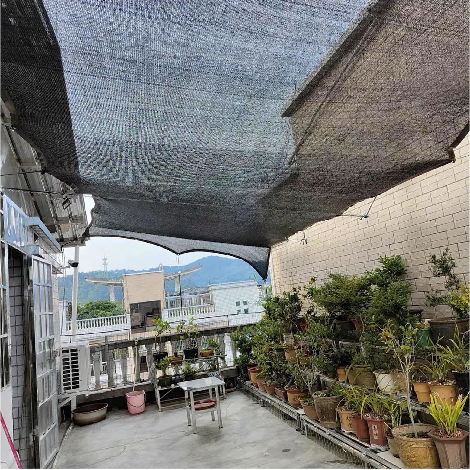 Red de sombra negra 80 % resistente a los rayos UV, 4 x 5 m, malla de protección solar para jardín/invernadero, tela de sombra al aire libre, toldo versátil, toldo resistente