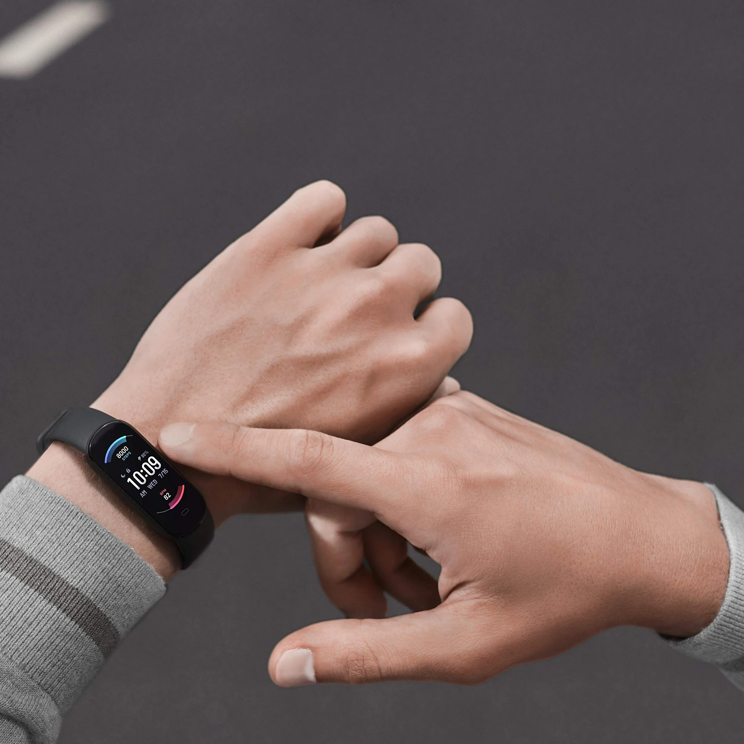 Amazfit Band 5 Smartwatch Fitness Tracker Oxigeno en Sangre Ritmo cardiaco Monitoreo del sueño Alexa Negro