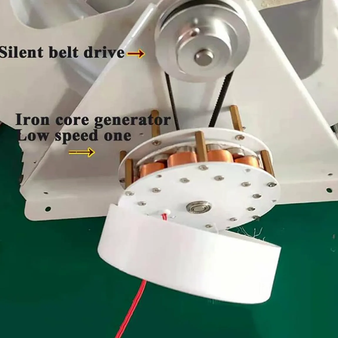 Generador Hidroeléctrico 100W de Baja Velocidad, Turbina de Agua con Transmisión por Correa Silenciosa, Acero Durable para Iluminación, Monitoreo y Carga Fuera de la Red,100W