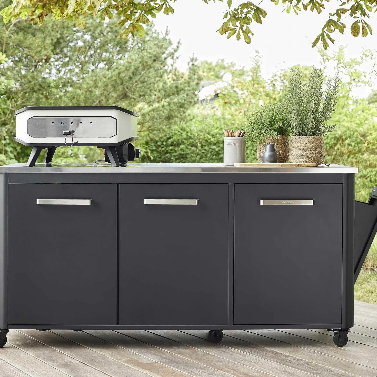 Cozze® Cocina de Exterior 180 con encimera INOX – módulo de Cocina Exterior Modular con 3 Puertas, Cubo de Basura Integrado, Soporte para 2 bombonas de Gas, 6 Ruedas, Carga 150 kg