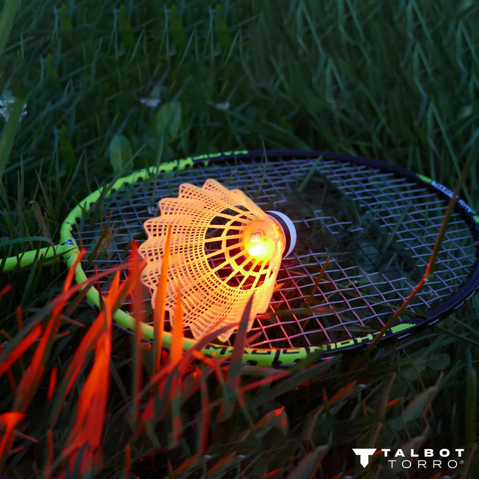 Talbot Torro Volantes de Bádminton Magic Night LED 3 Pelotas con Plumas de Plástico Brillan en la Oscuridad Interior y Exterior