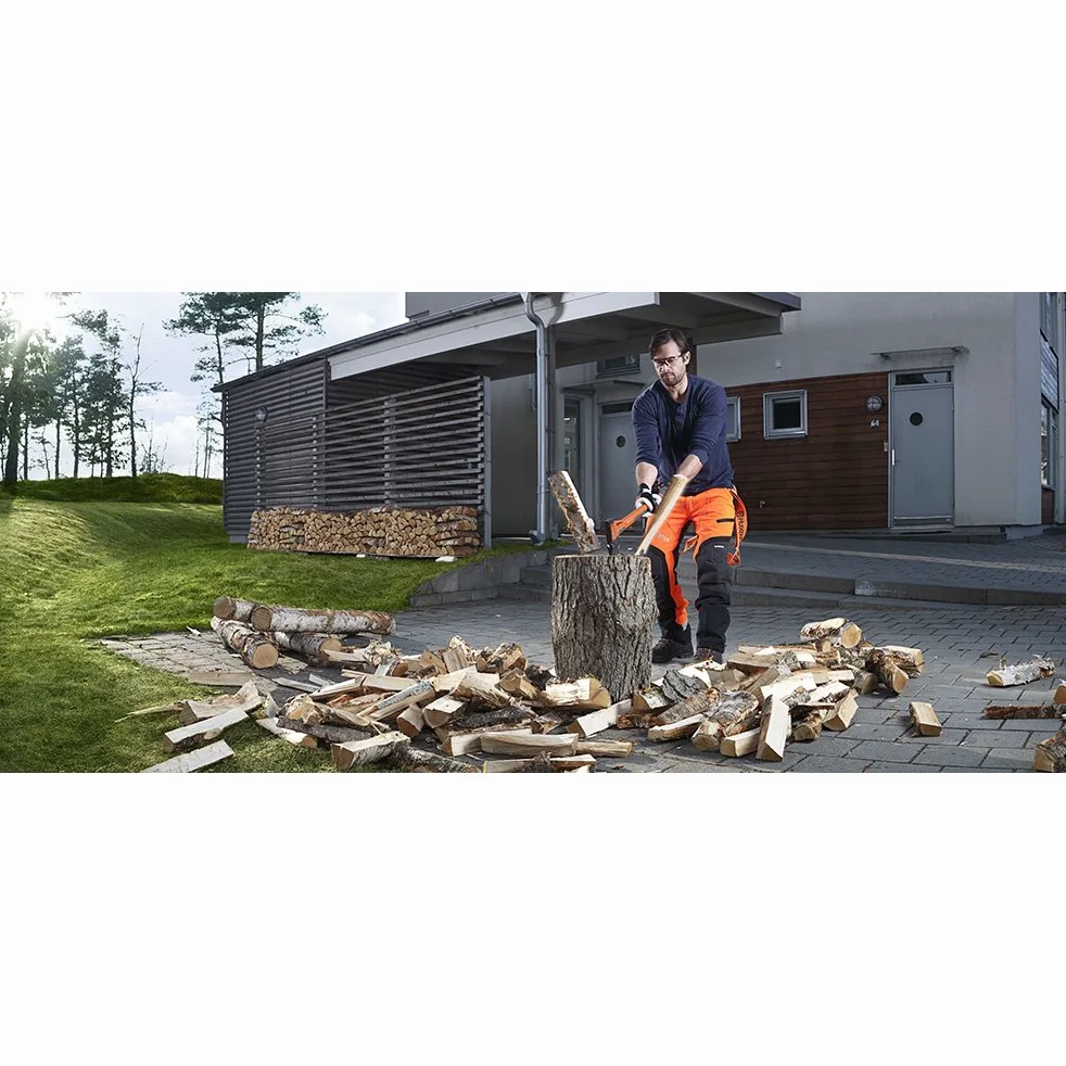 Husqvarna Hacha Multiuso A1400