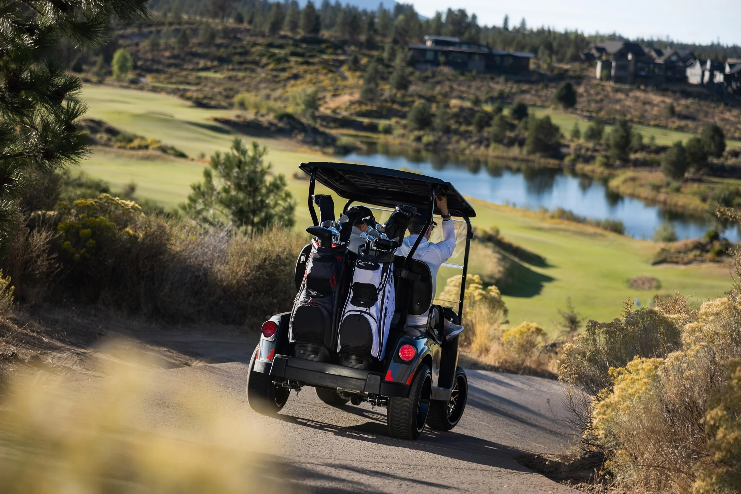 Sun Mountain C130 Bolsa de Golf Ligera para Hombre 14 vías 2026