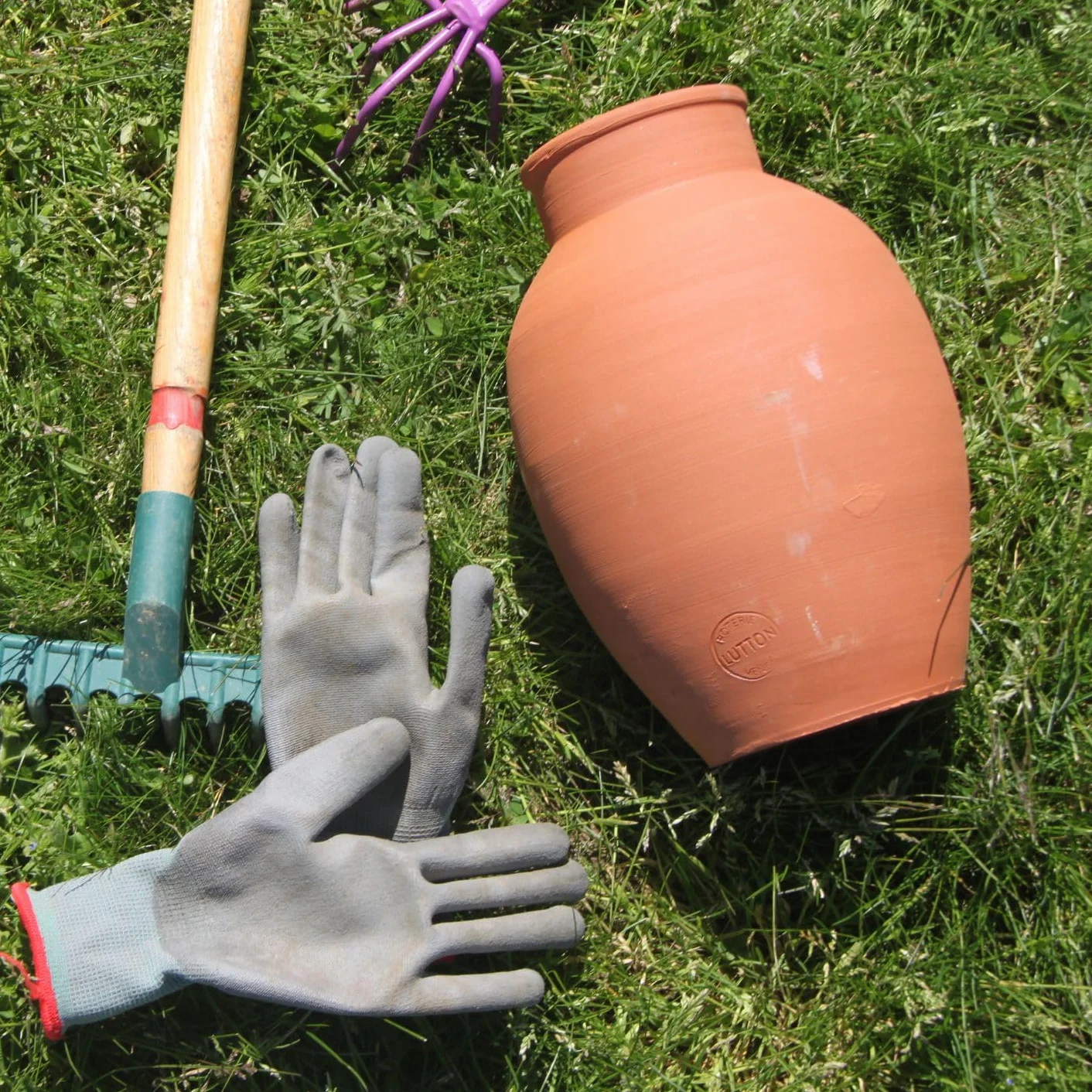 Ollas Lutton Olla Terracota para Enterrar 5L | Riego Automático y Ecológico para Plantas de Exterior | Sistema de Riego Natural | OYA Terracota | Autonomía 7 Días