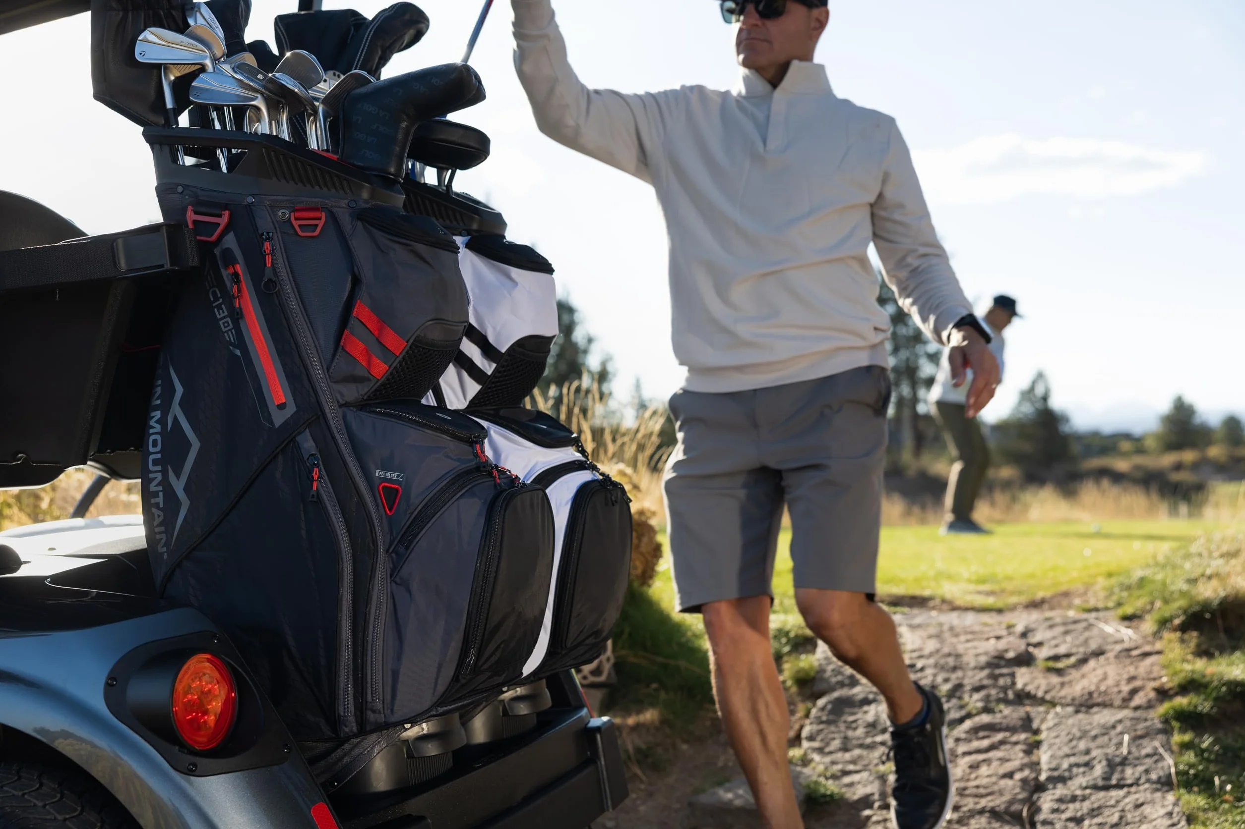 Sun Mountain C130 Bolsa de Golf Ligera para Hombre 14 vías 2026