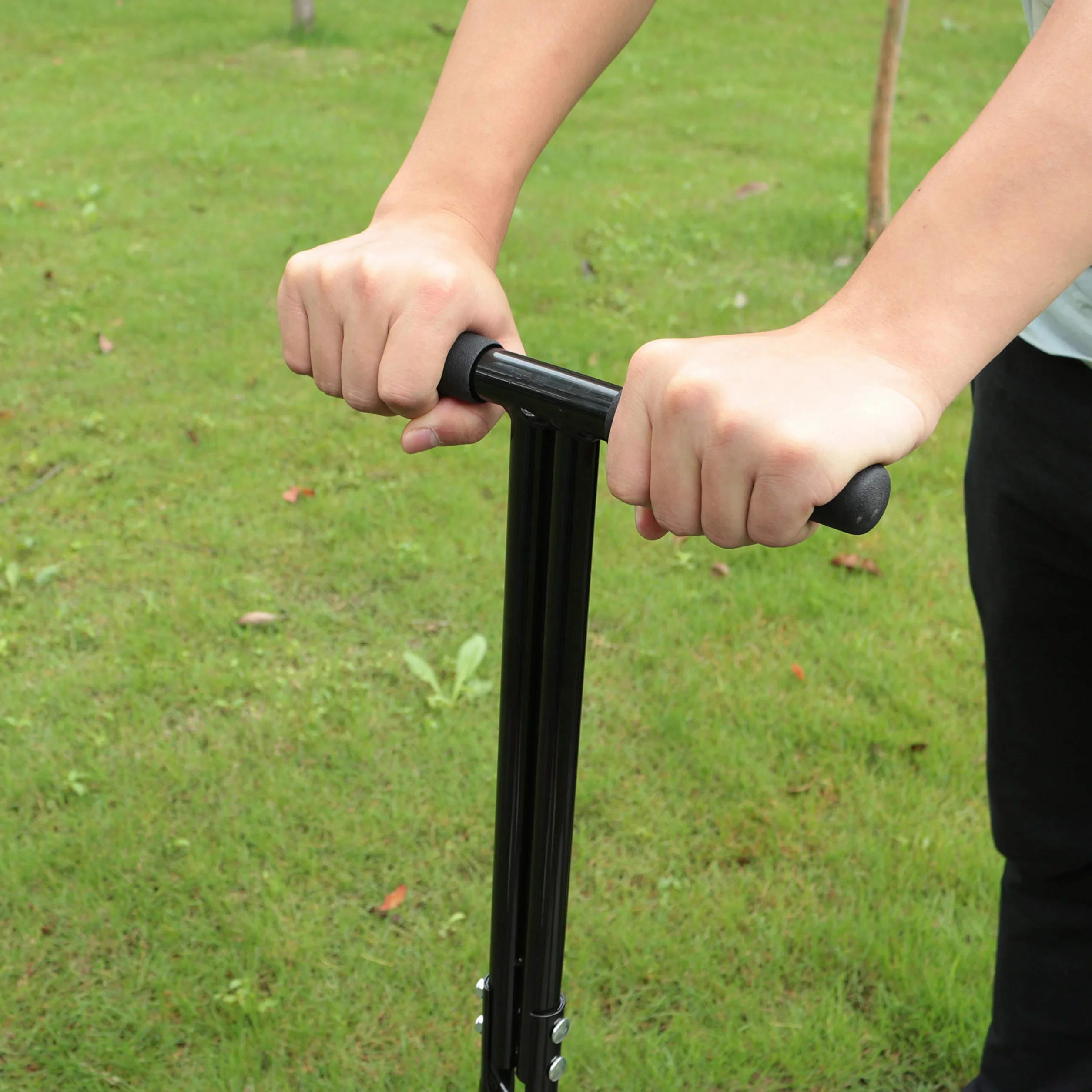 Gardzen, Aireador de Pinchos Resistente para Suelos compactados y césped, 90 x 28 cm, Negro