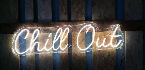 Cartel led decoración exterior "CHILL OUT " 100x27 cm