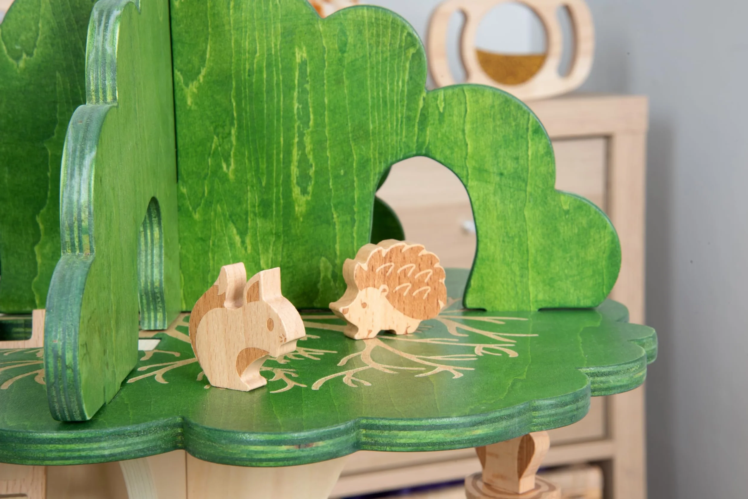 Tickit 74059 Woodland Trail Tree House – Wooden Treehouse – Playhouse – Small World Play