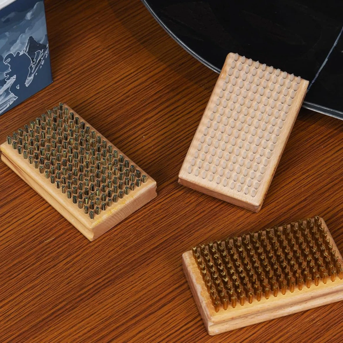 Juego de 3 Cepillos de Cera para Esquí y Snowboard, Nailon, Latón y Crin