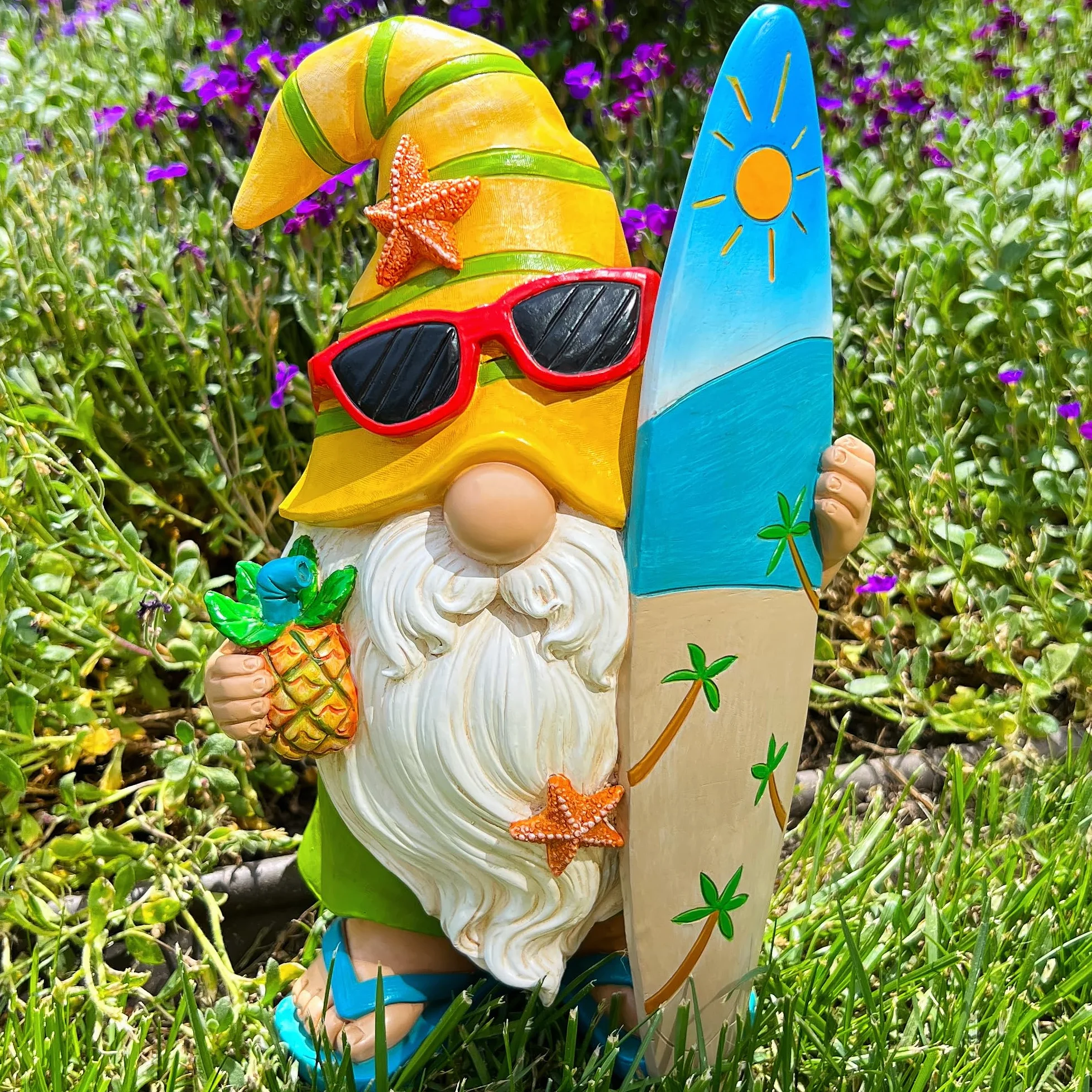 Mood Lab Gnomo de jardín – Figura de gnomo Surfista – 9.1 Pulgadas de Alto, Divertida Estatua de césped – para decoración al Aire Libre o casa