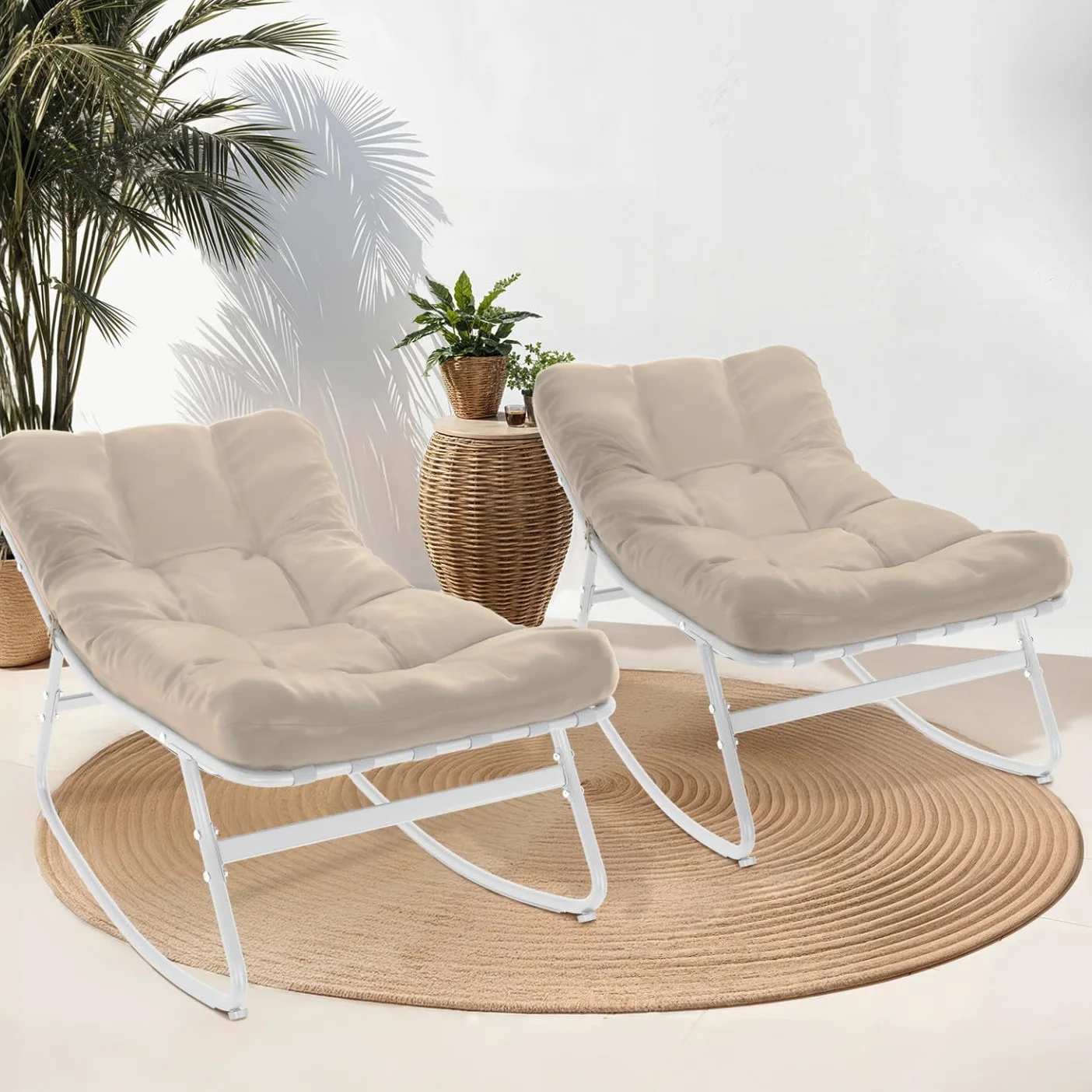 IDMarket - Juego de 2 sillones de jardín mecedora Arona, color blanco, cojines beige