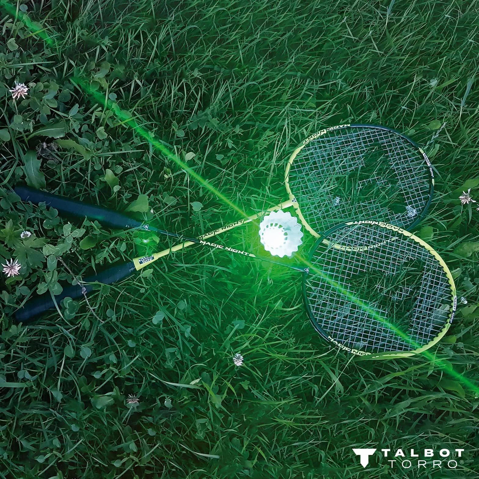 Talbot Torro Volantes de Bádminton Magic Night LED 3 Pelotas con Plumas de Plástico Brillan en la Oscuridad Interior y Exterior