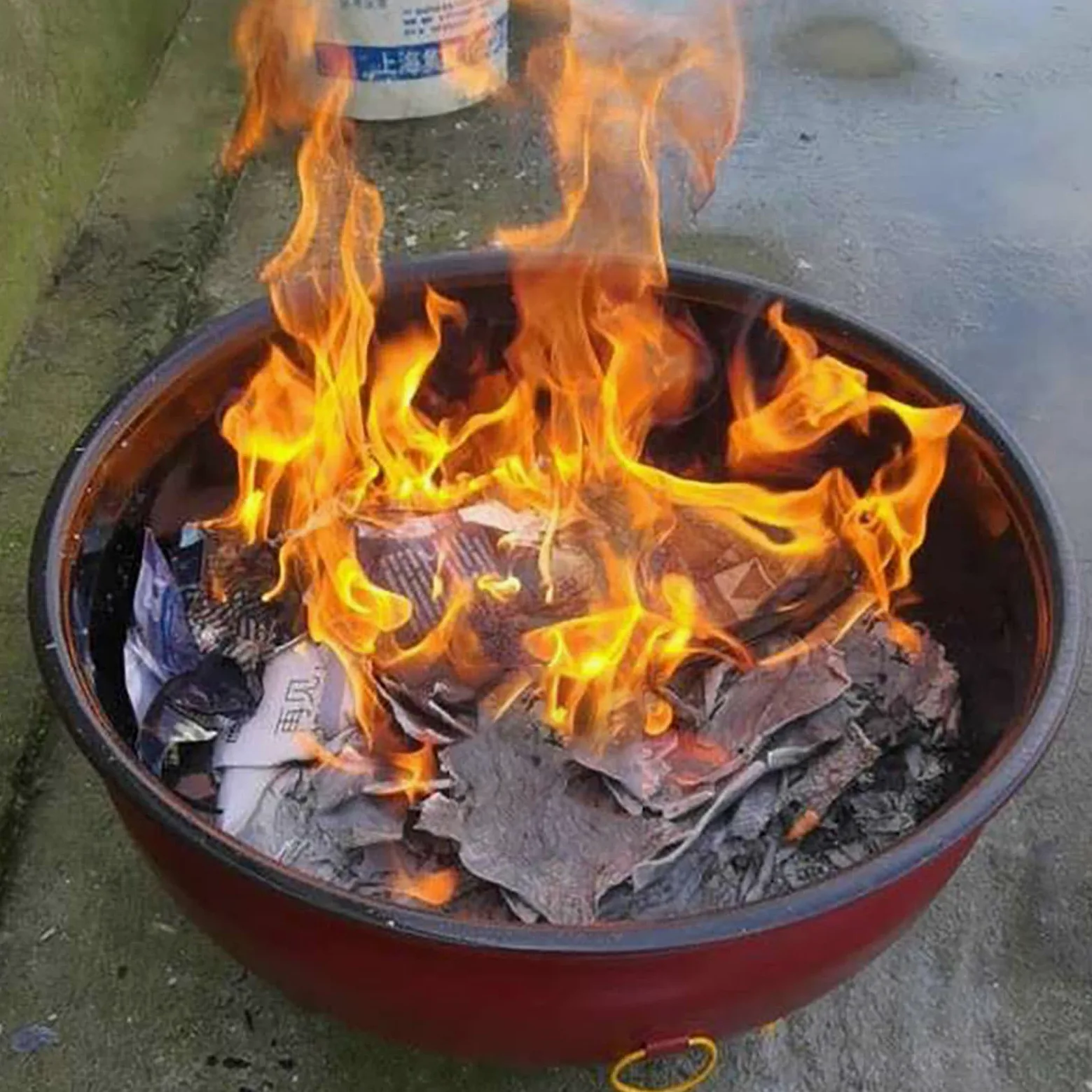 Incinerador de Papel de desecho de jardinería doméstica, incinerador doméstico Grueso Rojo con asa y pies, Estilo Chino