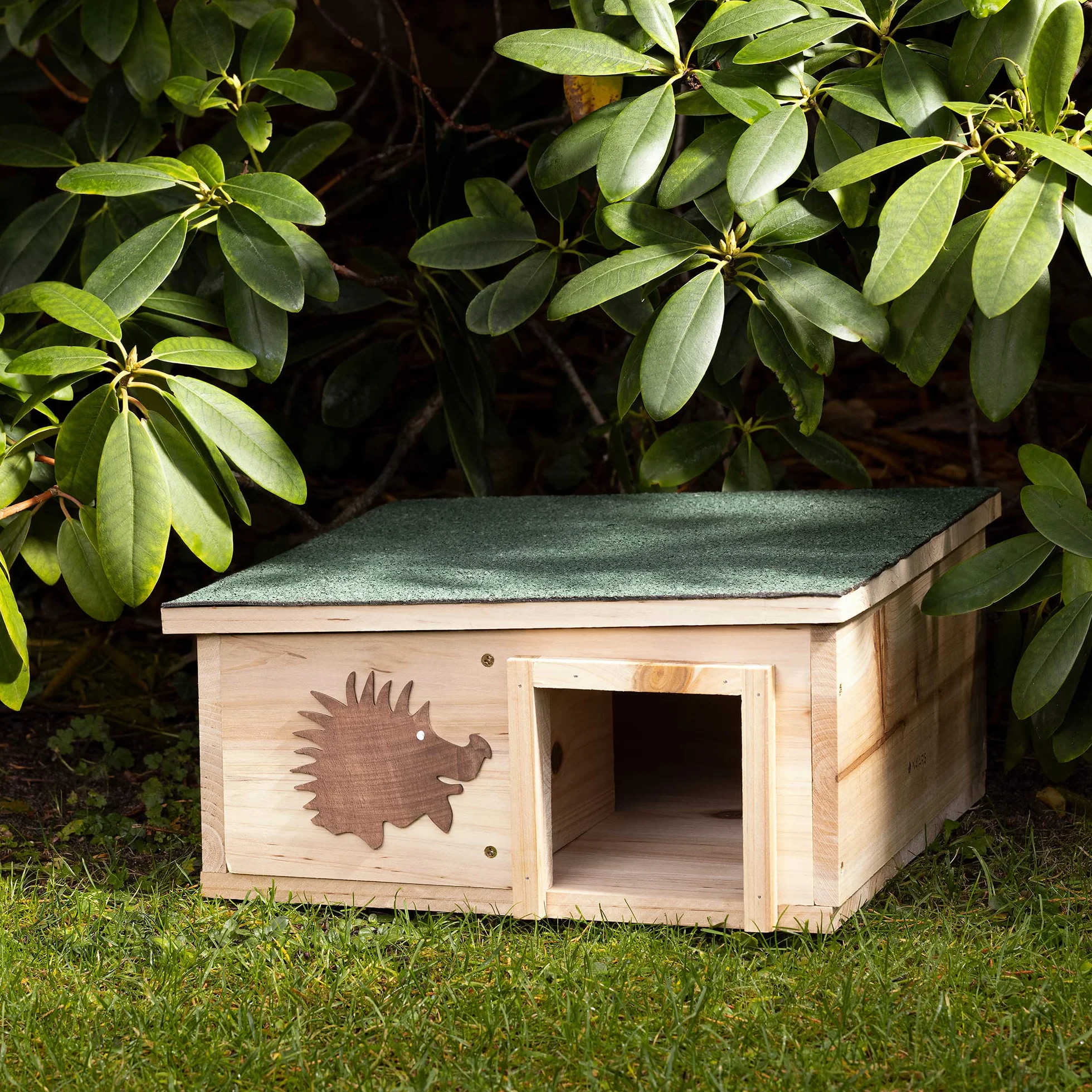 Navaris Casa para erizos de Madera - Casita para Erizo Conejos roedores para Exteriores y jardín - Caseta Grande para hibernación - 40 x 40 x 19 CM