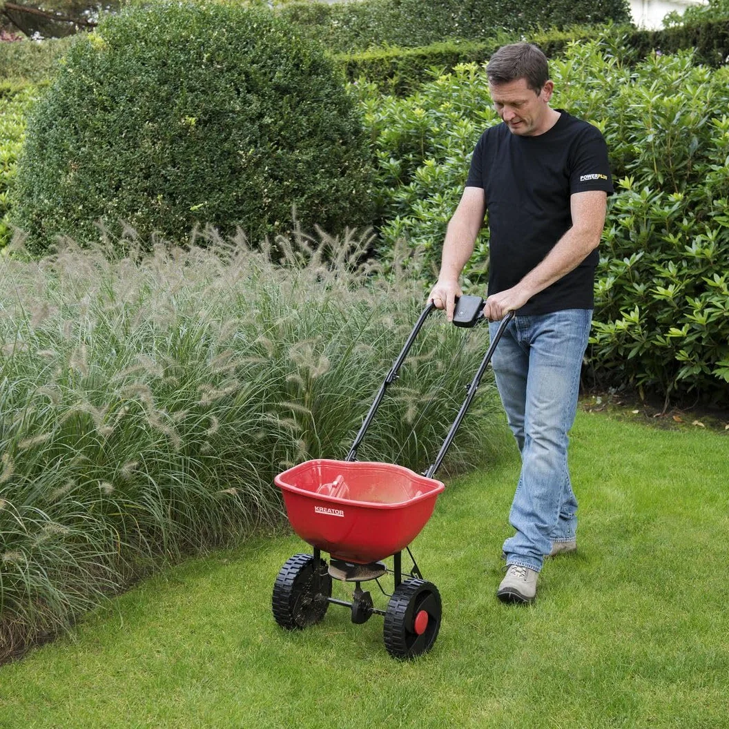 KREATOR KRTGR9003 - Carro esparcidor rot. 450mm 15l